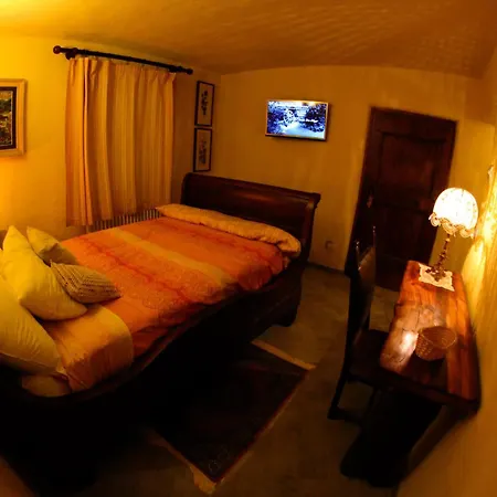 Gasthuis Maison Du-noyer Et Tables D'hotes