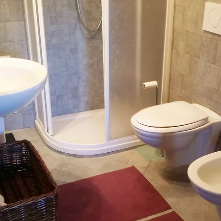 Maison Du-noyer Et Tables D'hotes 3* Aosta