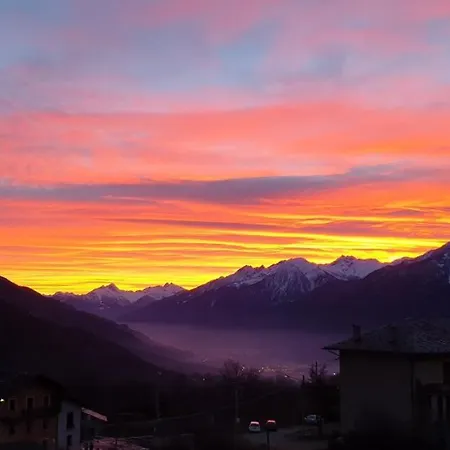 Maison Du-noyer Et Tables D'hotes Aosta