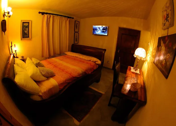 Guest house Maison Du-noyer Et Tables D'hotes