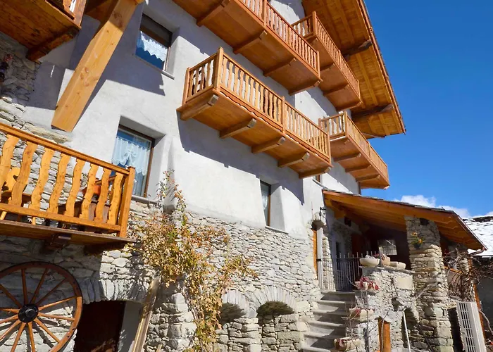 Maison Du-noyer Et Tables D'hotes Guest house Aosta