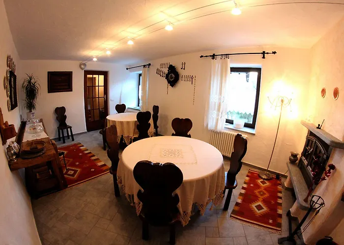 Maison Du-noyer Et Tables D'hotes Guest house Aosta