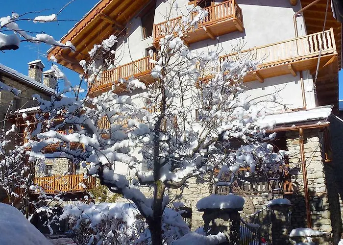 Maison Du-noyer Et Tables D'hotes Guest house Aosta