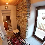 Maison Du-noyer Et Tables D'hotes