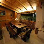 Πανσιόν Maison Du-noyer Et Tables D'hotes
