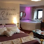 Maison Du-noyer Et Tables D'hotes 4* Αόστα