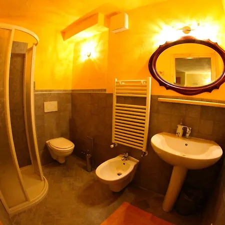 Affittacamere Maison Du-noyer Et Tables D'hotes Aosta