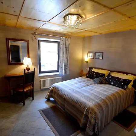 Casa de hóspedes Maison Du-noyer Et Tables D'hotes Aosta