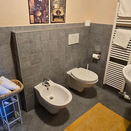 Affittacamere Maison Du-noyer Et Tables D'hotes Aosta