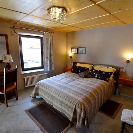 Guest house Maison Du-noyer Et Tables D'hotes 4*