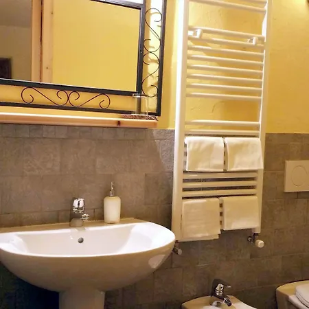 Maison Du-noyer Et Tables D'hotes 3*