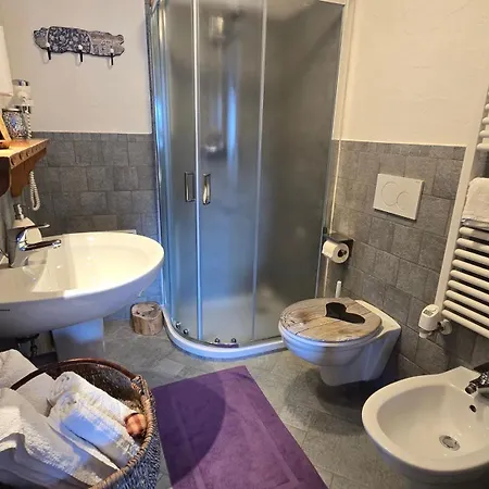 Maison Du-noyer Et Tables D'hotes 4* Aosta