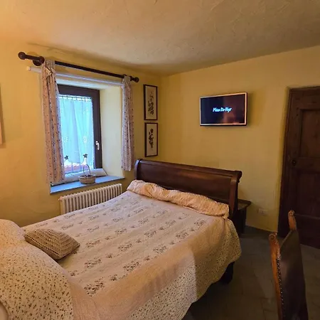 Maison Du-noyer Et Tables D'hotes Guest house 4*