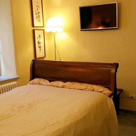 Casa de hóspedes Maison Du-noyer Et Tables D'hotes