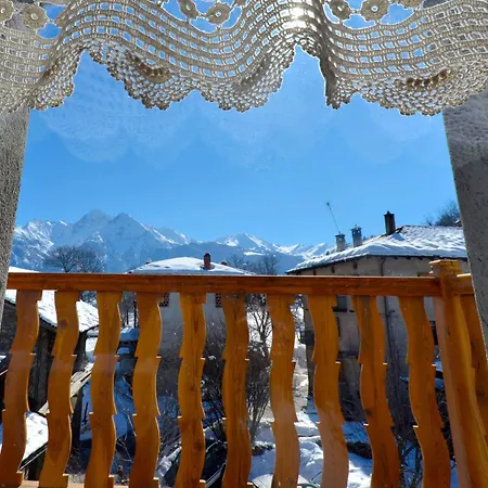 Maison Du-noyer Et Tables D'hotes Aosta